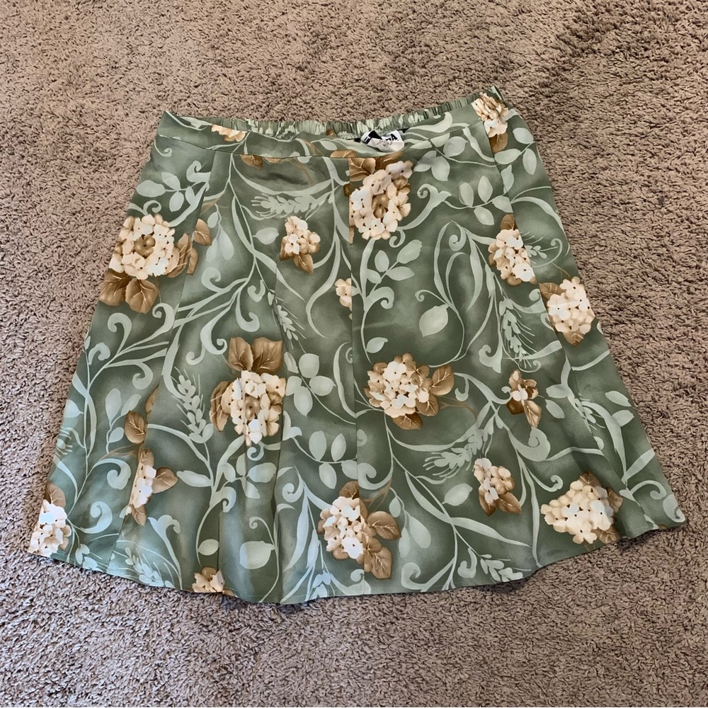 In Moda Vintage Made in USA Floral Skirt 20